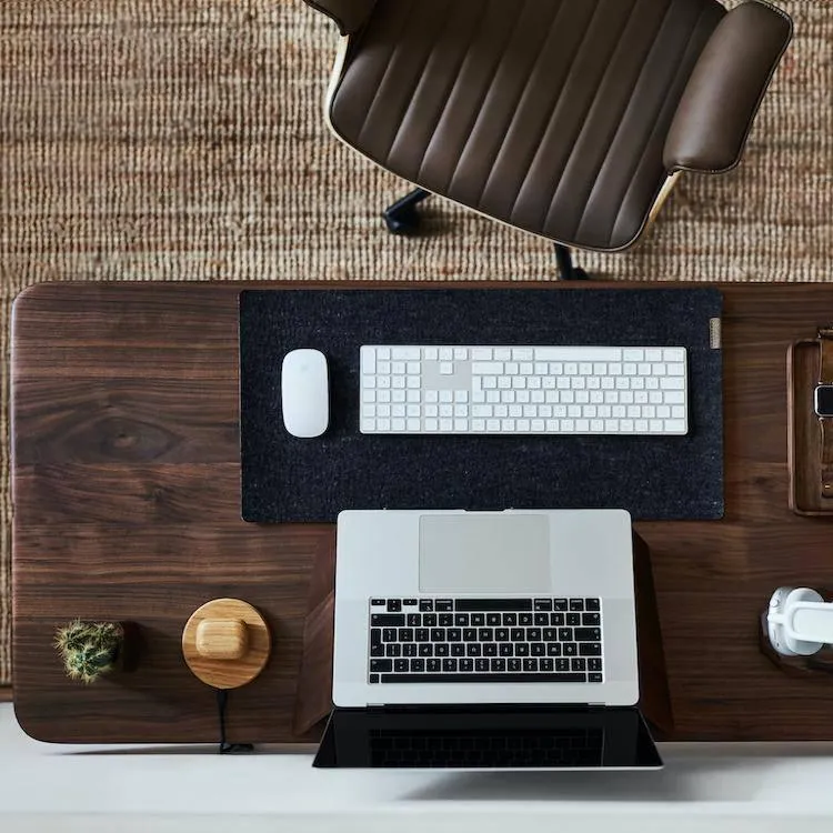 Classic Desk - Wood Veneer