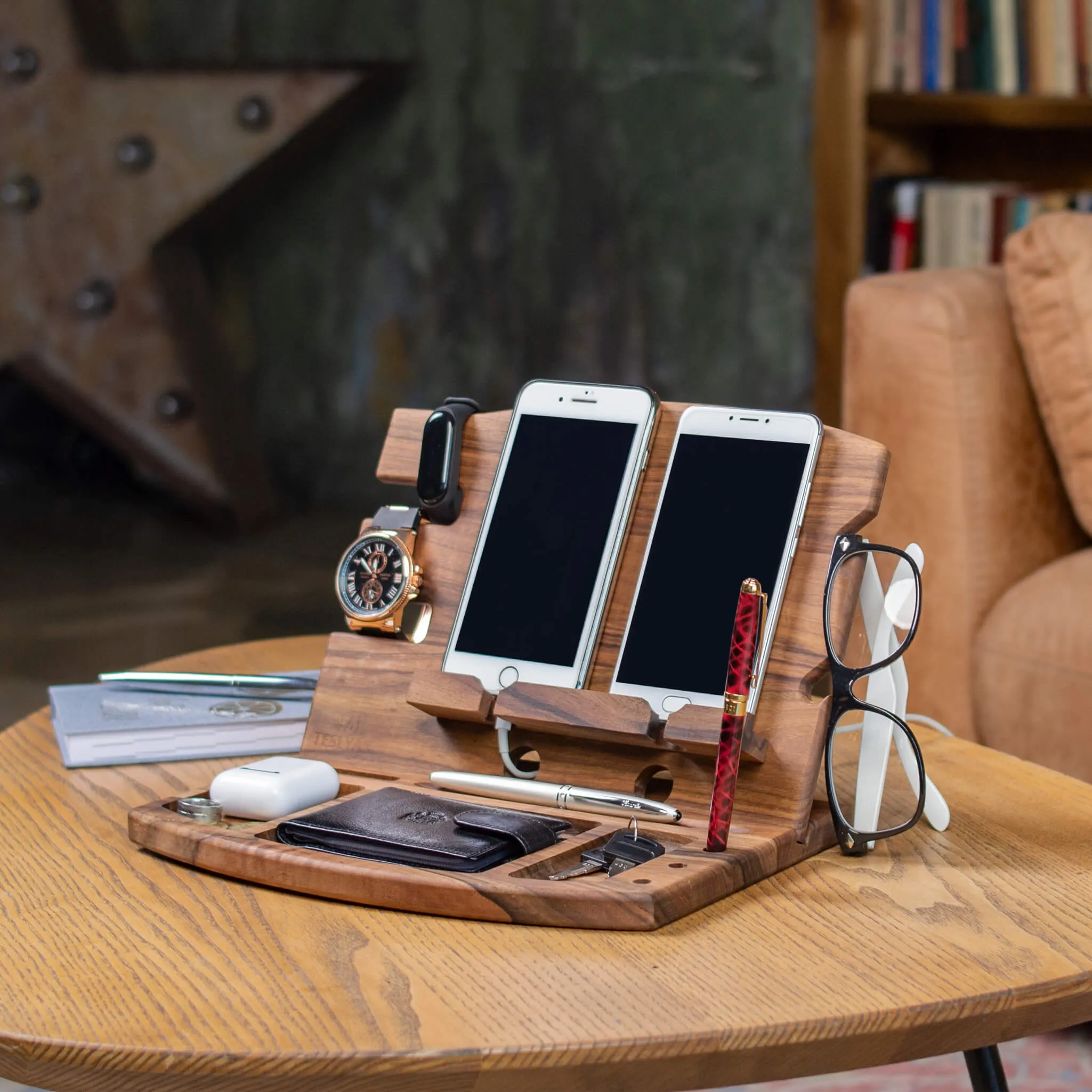 Wood Charging Station for Multiple Devices and Organizer